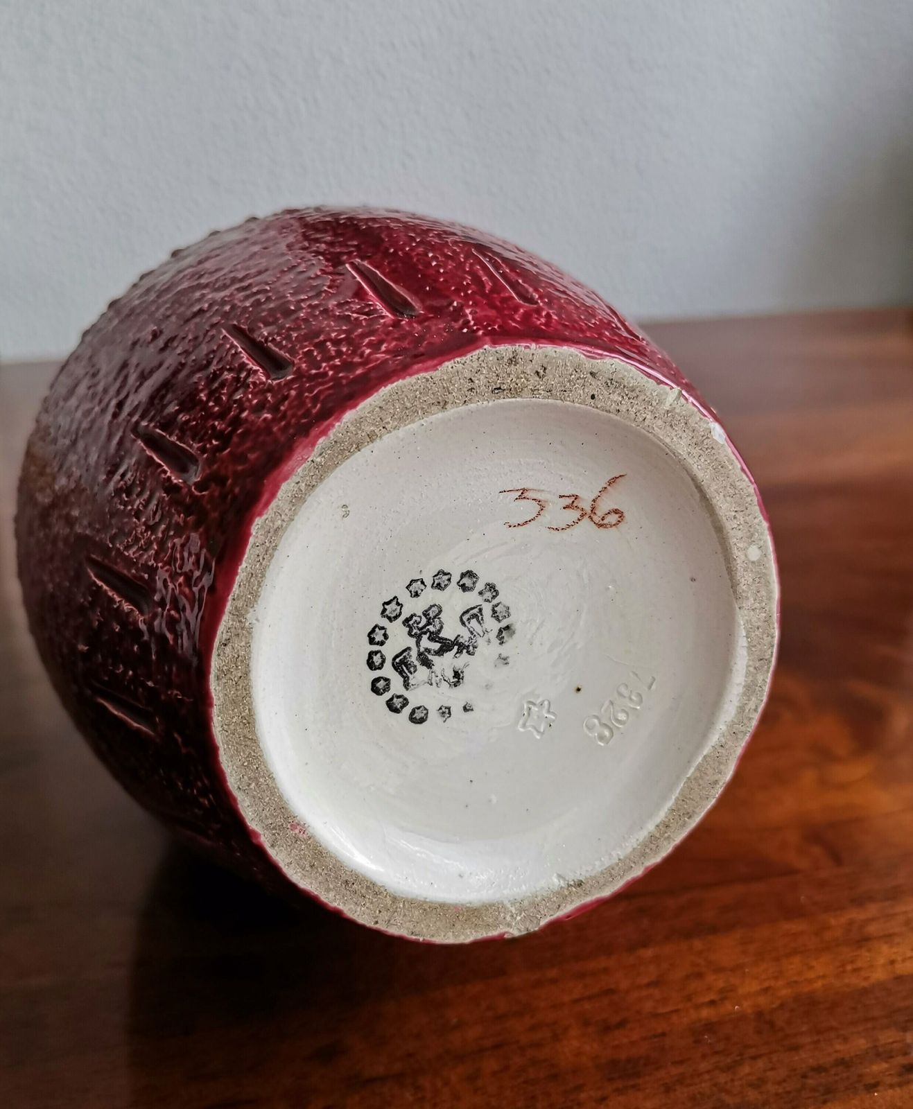 Colourful Hand Painted Vintage Vase / Pink Vase With Flower Motif And Gold Paint photo buy
