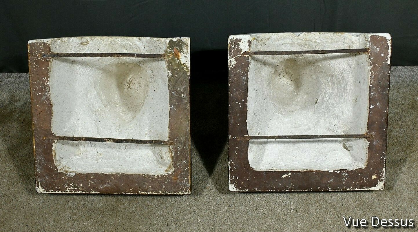 667.0 Pair Of Plaster Wall Consoles, Baroque Style – Late 19th Century photo