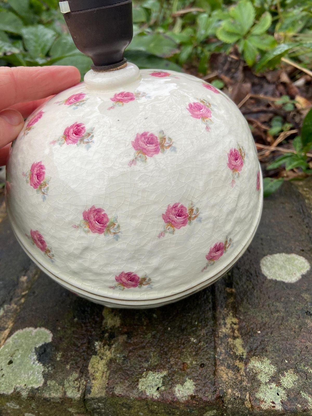 1950s Rounded Crackle Glaze Ceramic Lamp With Roses And Unusual Gold Band (Hughes Of Longport) photo for sale