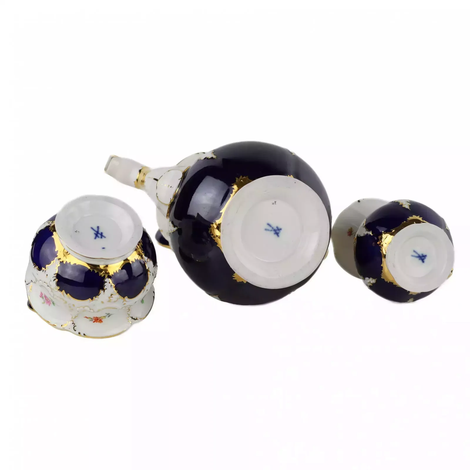 Luxurious Porcelain Mocha Service For Six Meissen B Form. 20th Century. photo 4625.0