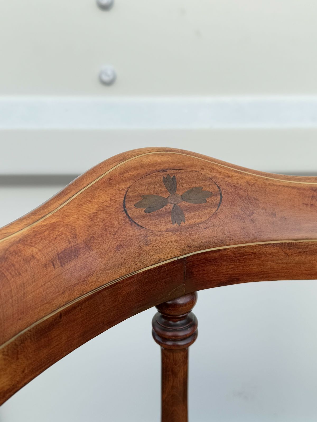 Antique Corner Chair photo vinterior