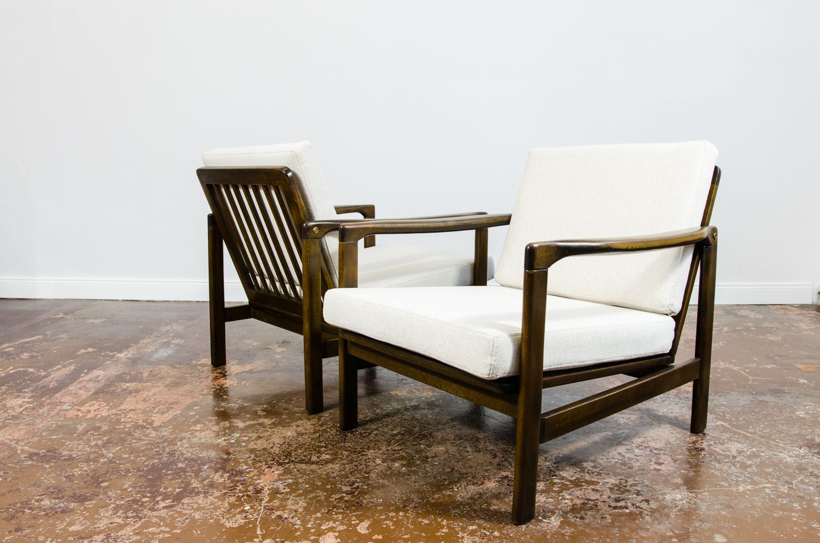 Pair Of B 7522 Armchairs By Zenon Bączyk 1960s photo furniture