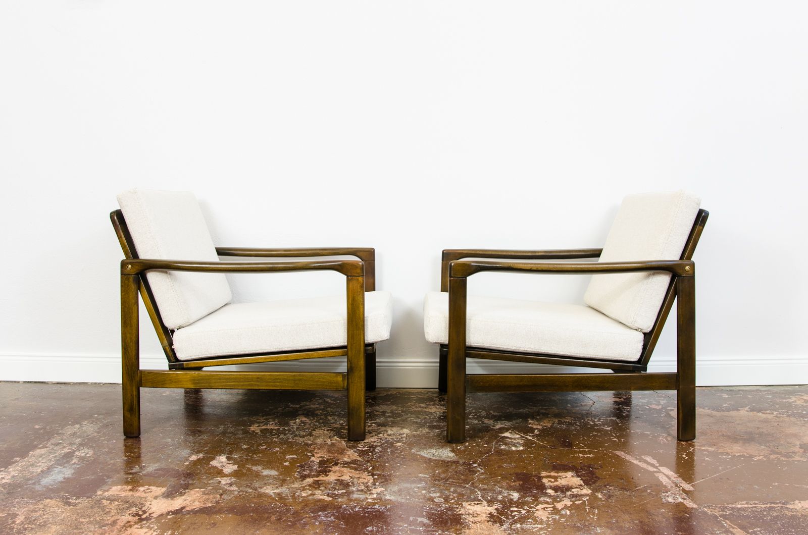 photo vinterior Pair Of B 7522 Armchairs By Zenon Bączyk 1960s