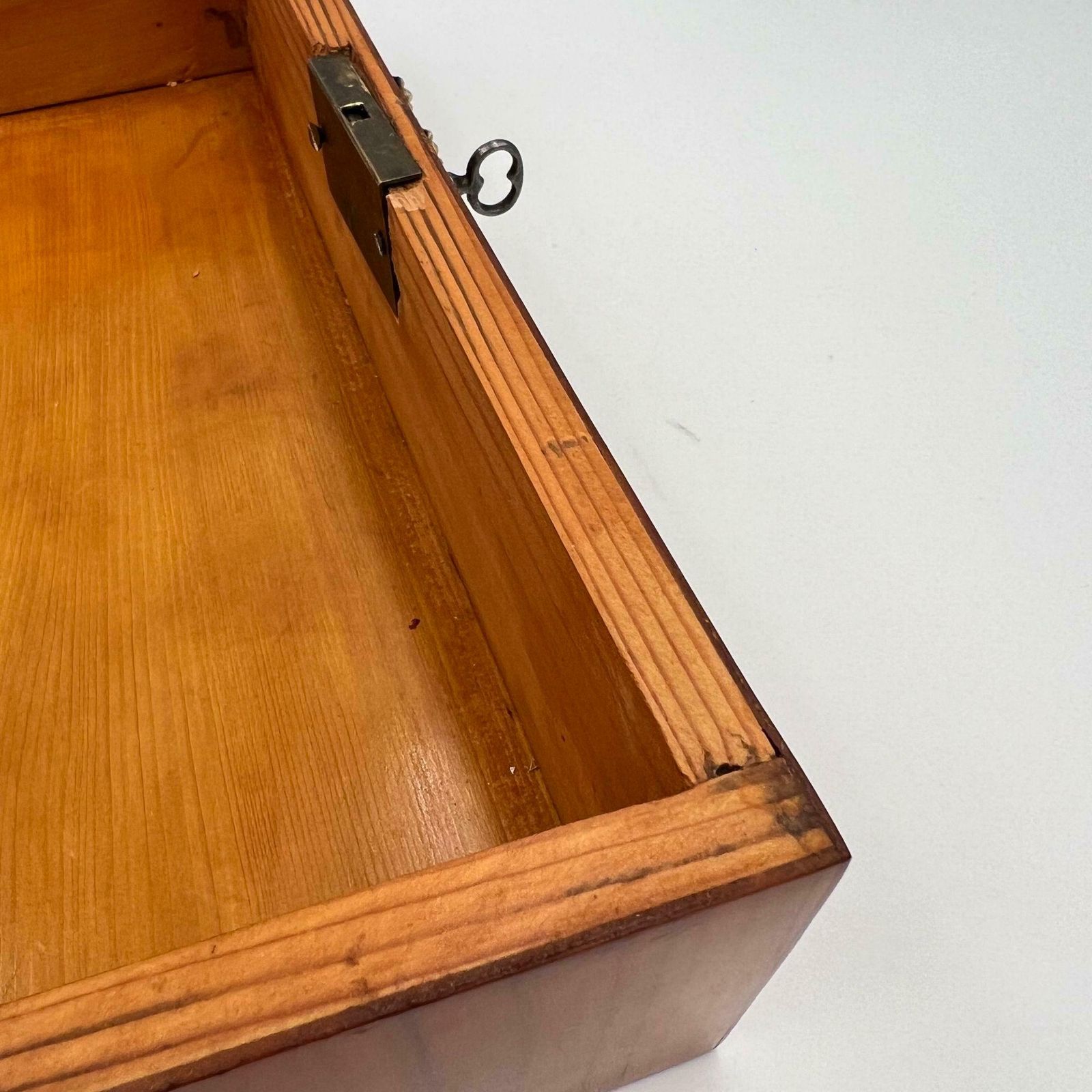 photo vinterior Biedermeier Jewelry Box, Cherry Wood, Ash, Brass, Southern Germany Circa 1820