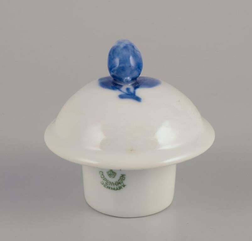 Royal Copenhagen Blue Fluted Full Lace, Coffee Pot. Approx. 1930s photo buy