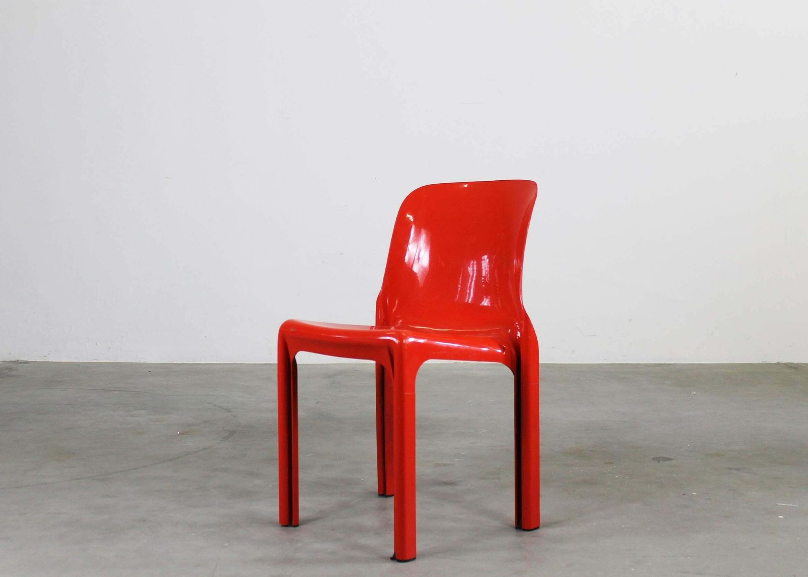Vico Magistretti Set Of Two Red Selene Chairs By Artemide 1970s photo buy