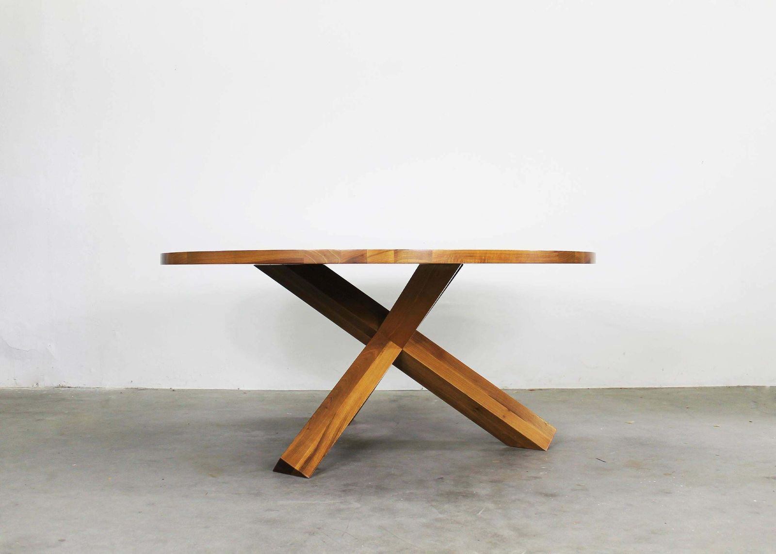 Mario Bellini La Rotonda Round Table In Walnut Wood By Cassina 1980s photo vinterior
