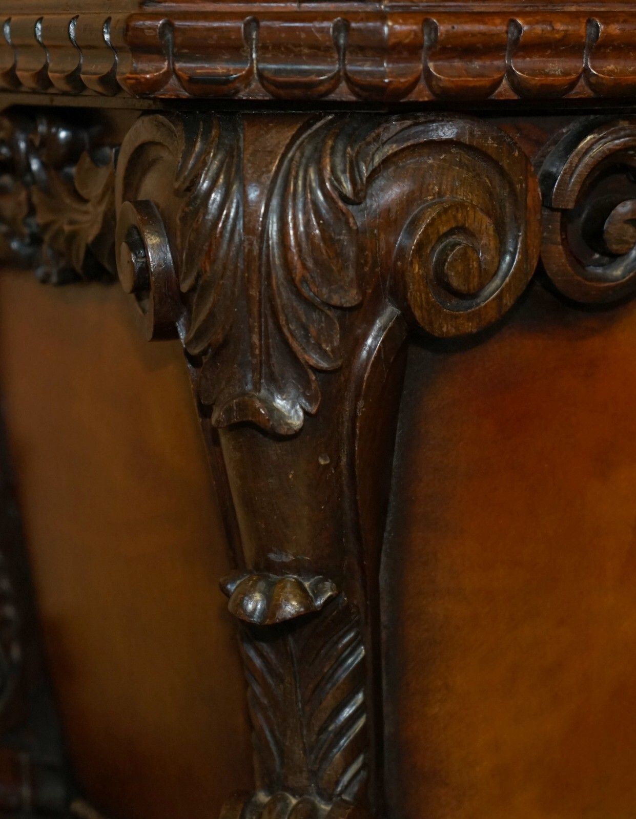 Important Restored Antique 1830 Leather Rosewood Chesterfield Ottoman Stool photo vinterior