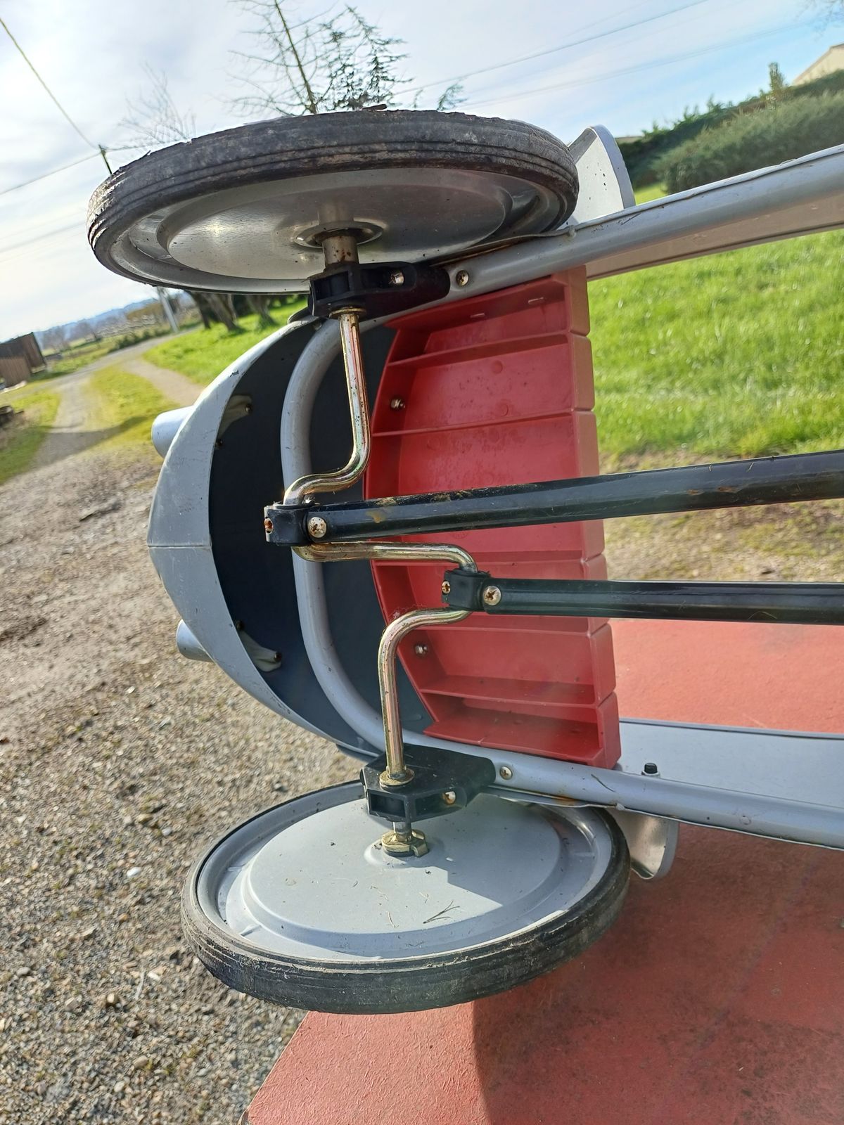 photo vinterior Metal Pedal Car