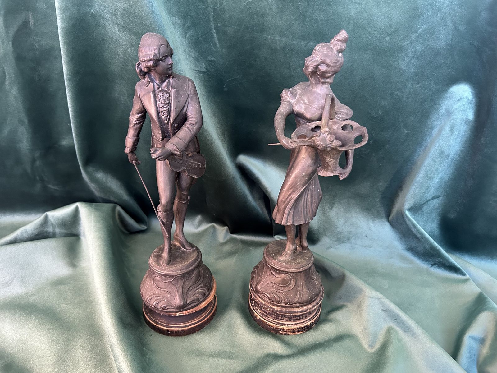 Antique Spelter Figures Of Lady And Gentlemen
