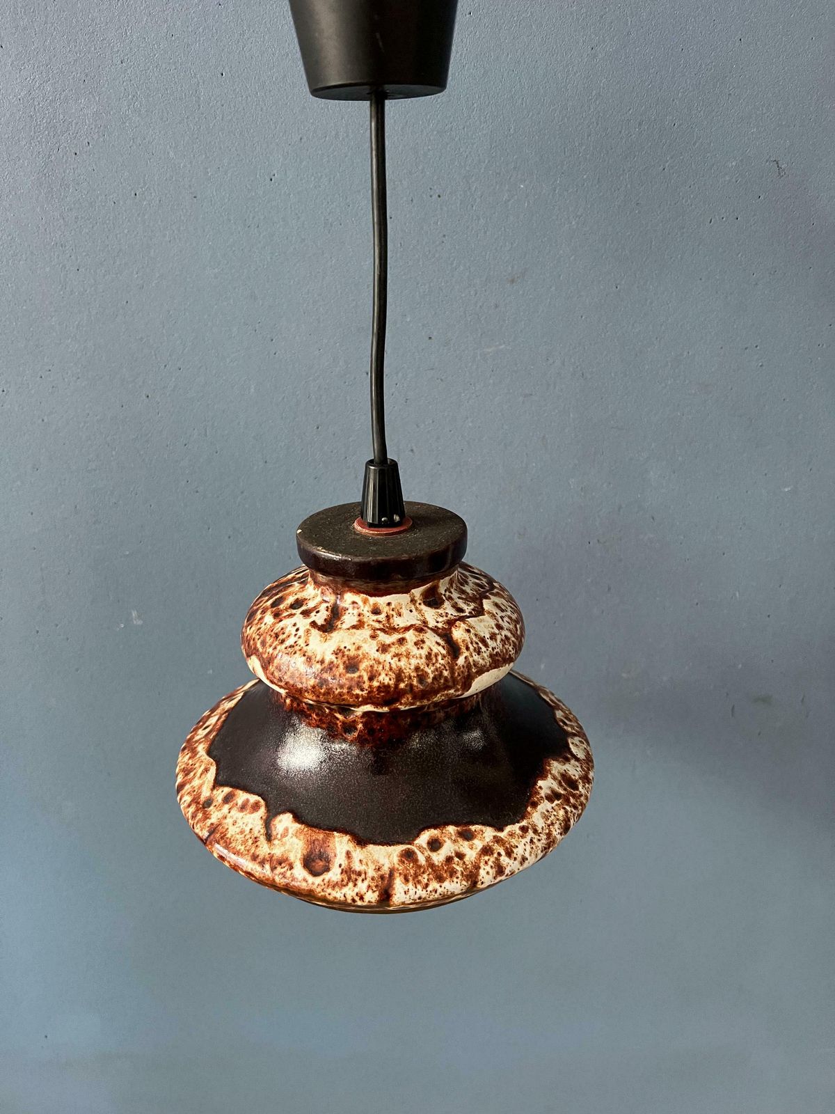 Bruine En Beige Keramieken Fat Lava Hanglamp, West Duitsland photo vinterior