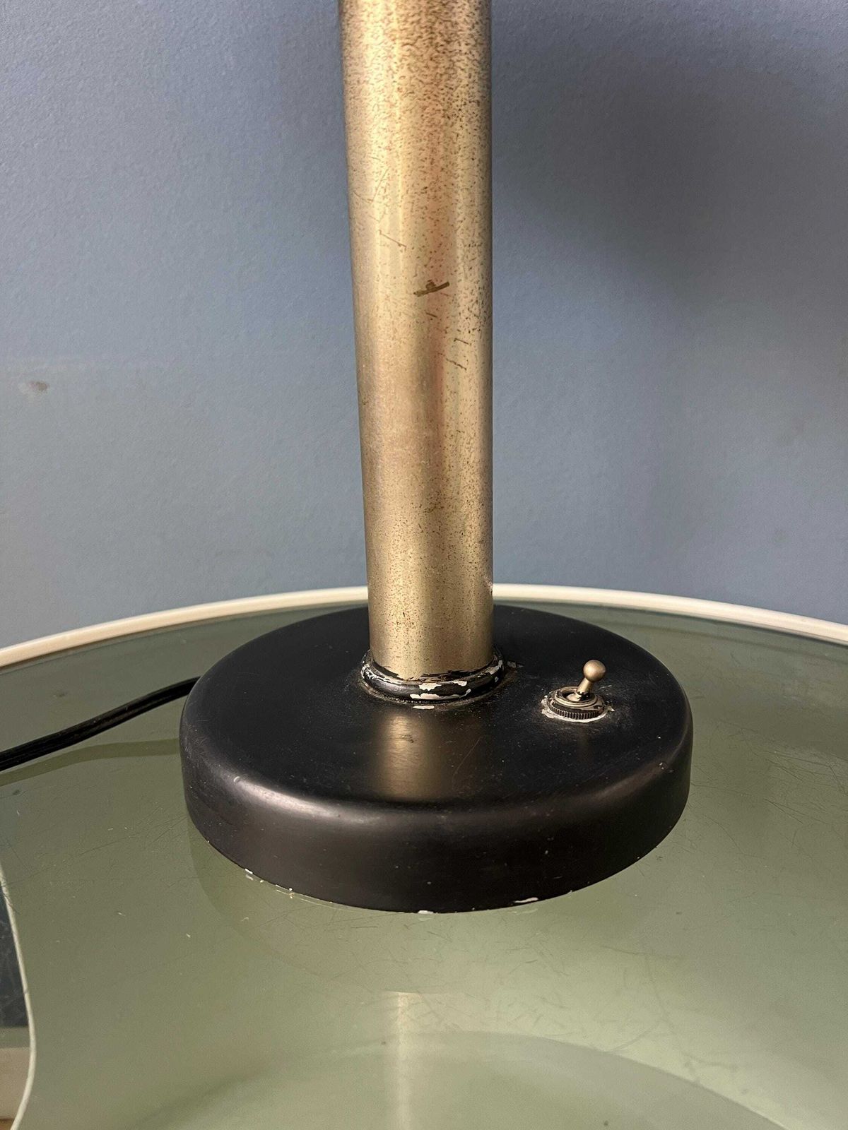 photo for sale Zwarte Bauhaus Bureaulamp Uit De Jaren 1930