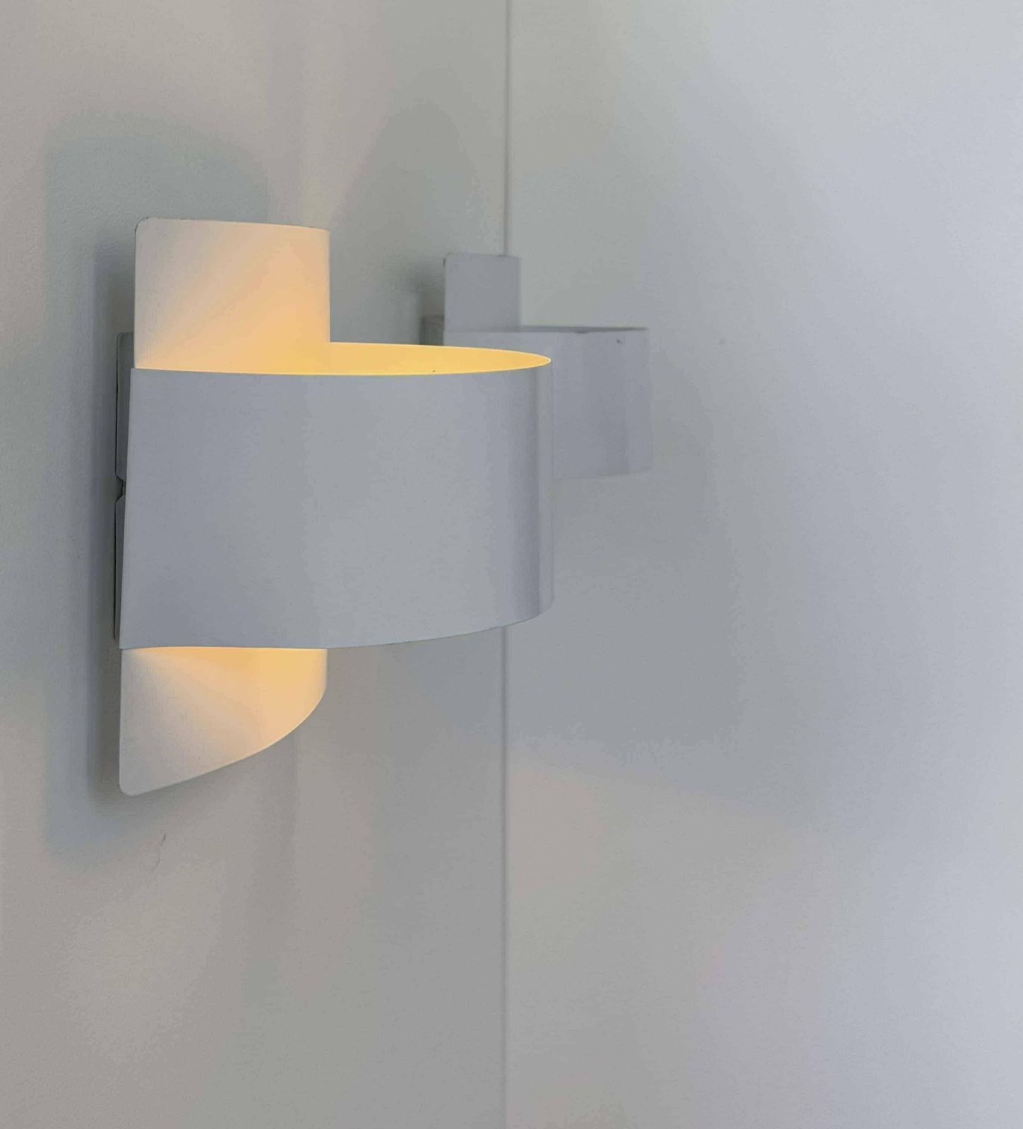 Lighting Pair Of Vintage Wall Lights, White Lacquered Metal, Peter Celsing Sweden 1960 photo