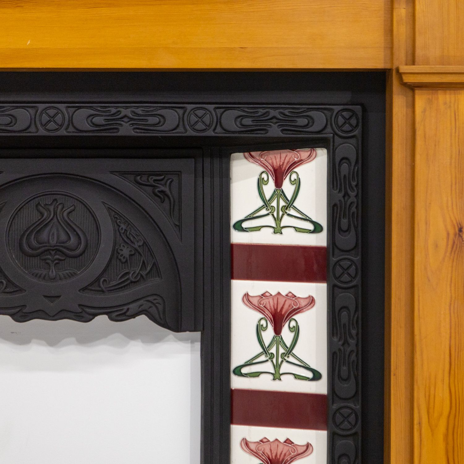 Reclaimed Fireplace With Pine Surround And Granite Hearth Rwi9177 photo 865.0