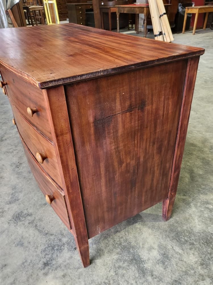 photo furniture Vintage 20thc Bow Front Chest Of Drawers 2 Over 2 Tapered Legs