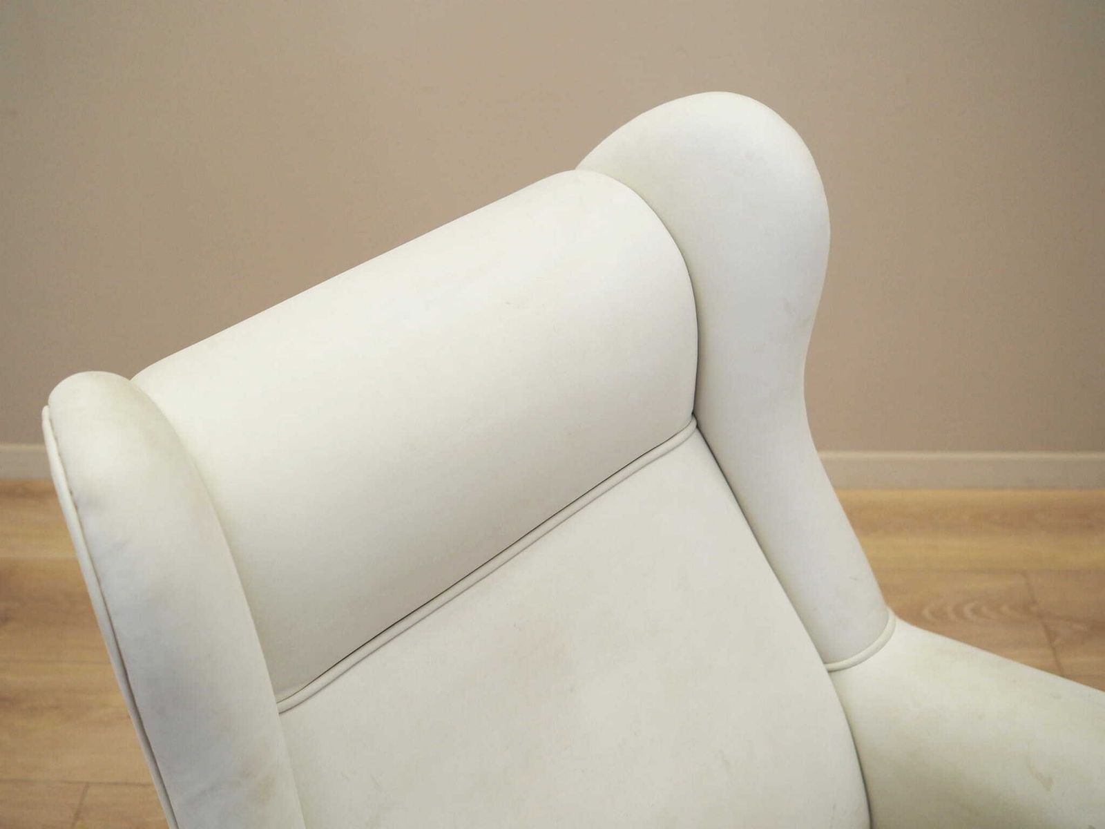 1139.0 Lounge Armchair, Italian Design, 1980s, Production: Italy photo