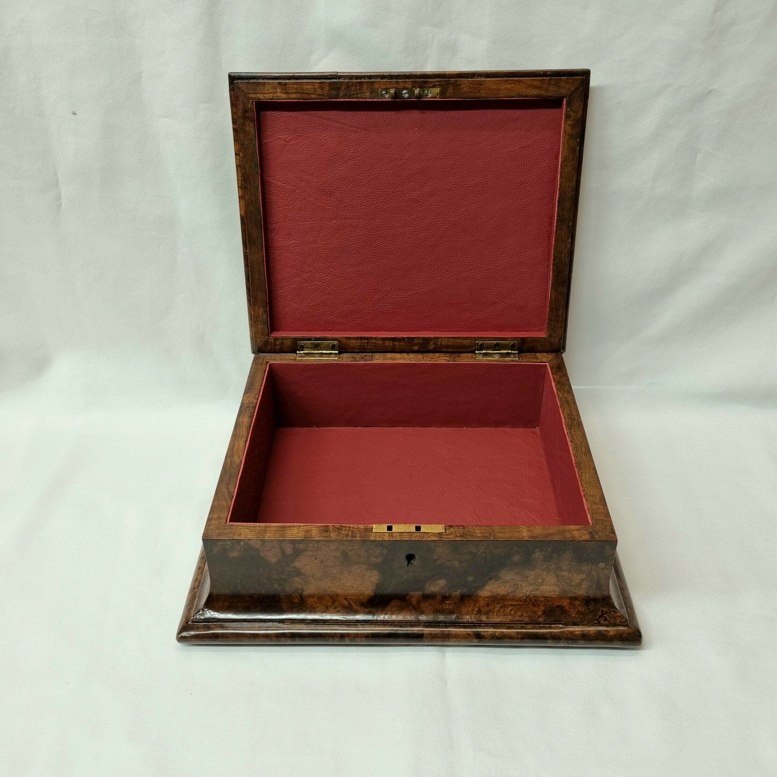 A Unique And Rare 18th Century Burr Walnut Veneered Box With Attractive Dusky Red Leather Interior, Suitable For A Variety Of Potential Uses photo vintage