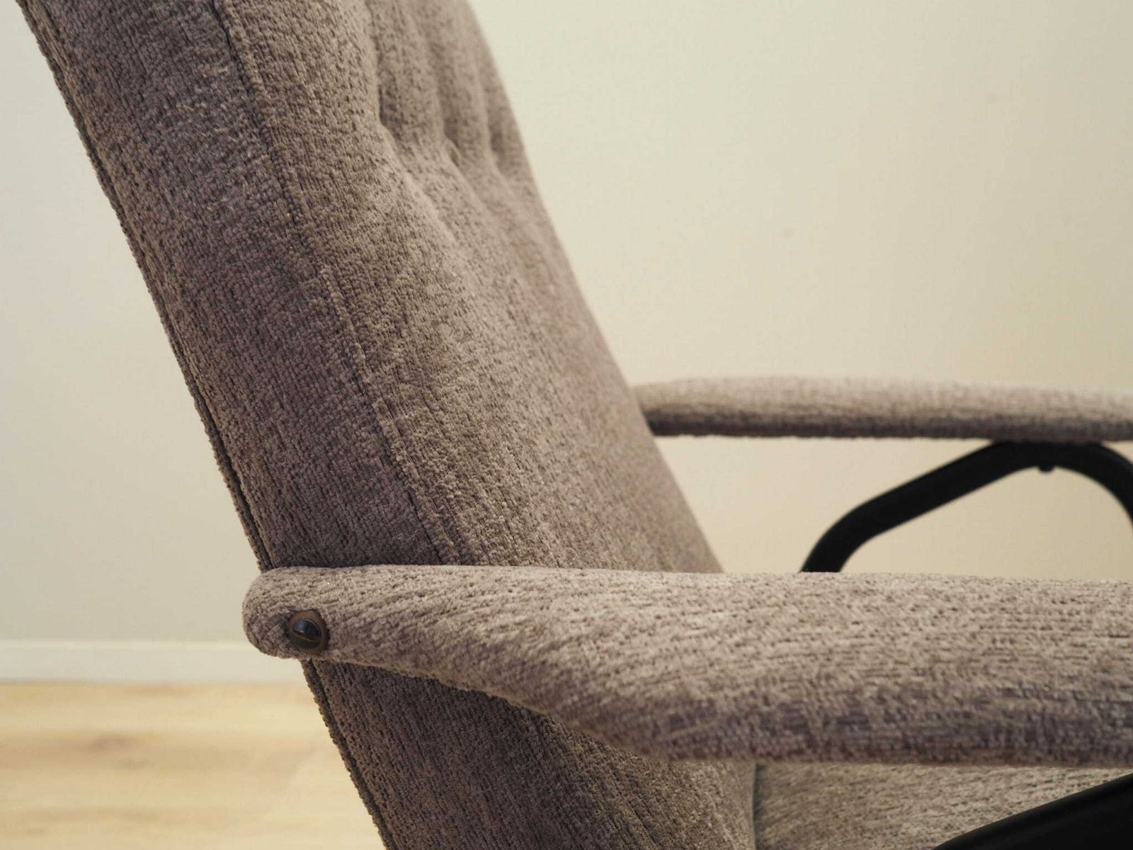 photo buy Grijze Fauteuil, Italiaans Design, Jaren 1970, Productie: Italië