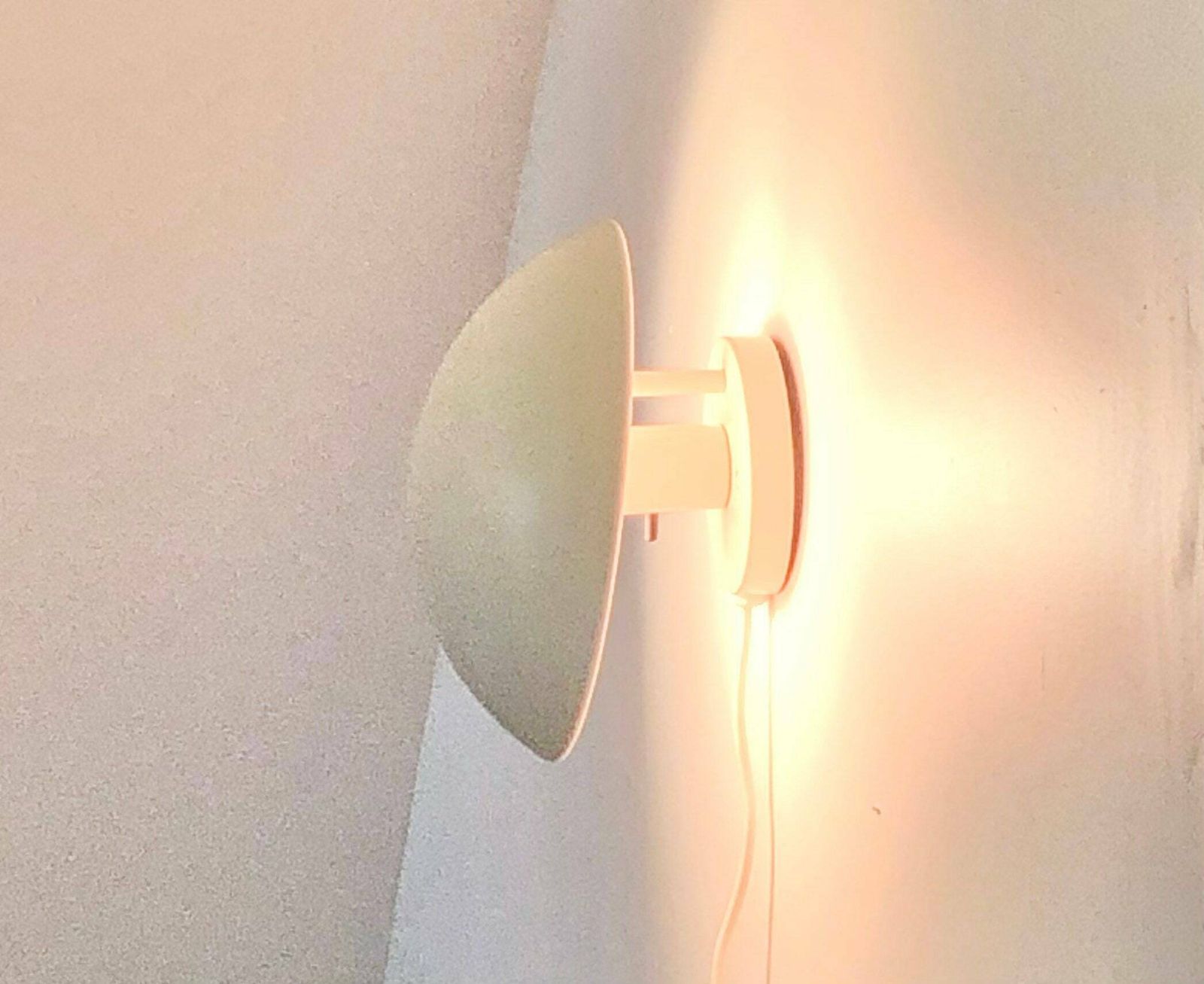 Vintage Louis Poulsen Ph Hat Wall Lamp With Great Indirect Warm Light   Design From 1961 By Poul Henningsen