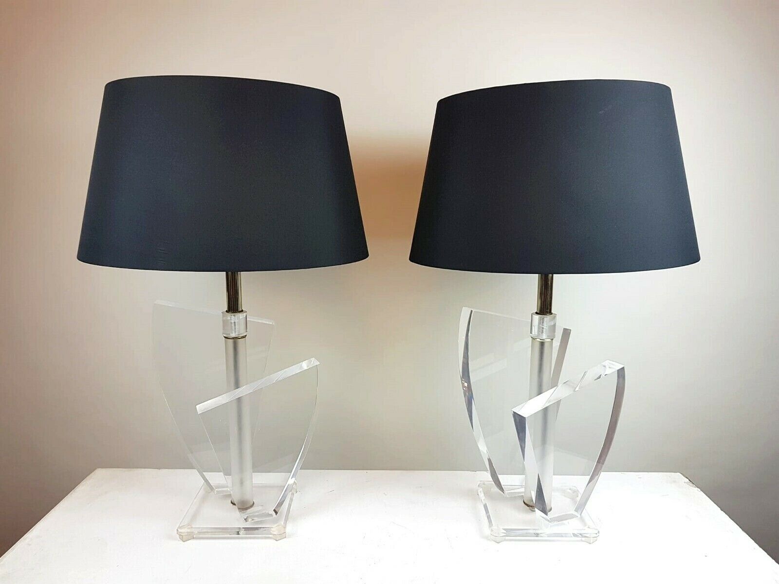 Pair Of Plexiglass Lamps   Lucide   USA 1970   80s