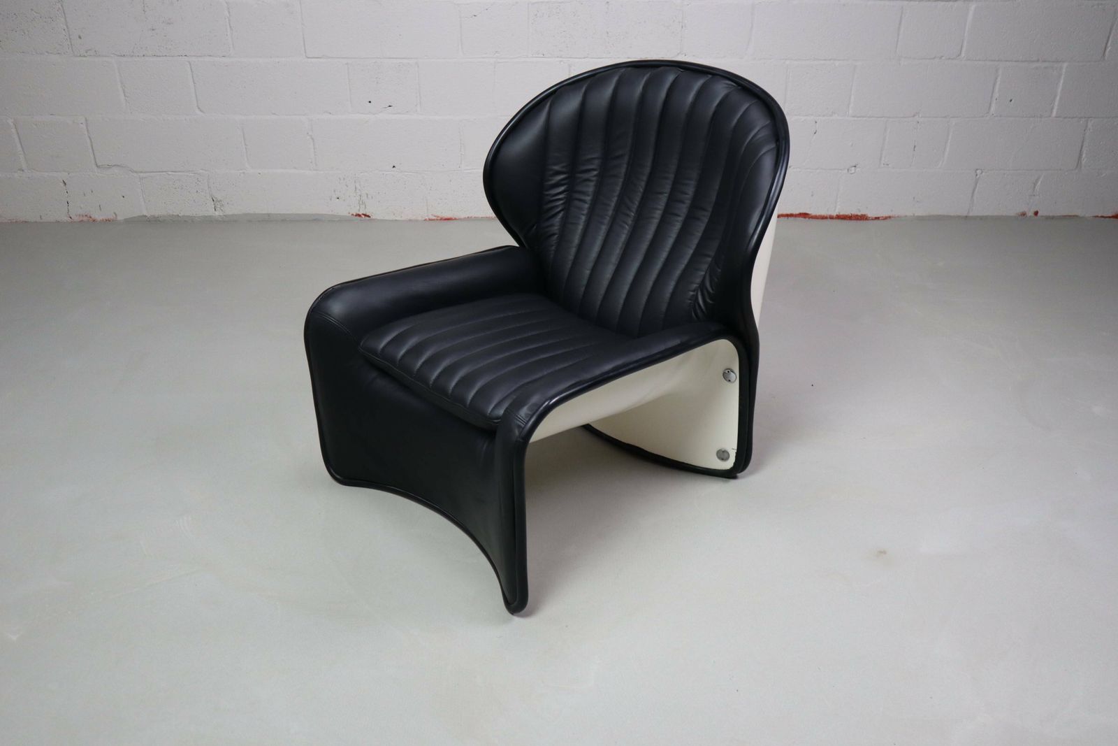 photo vinterior Lotus Armchair By André Vandenbeuck For Strässle International, 1969