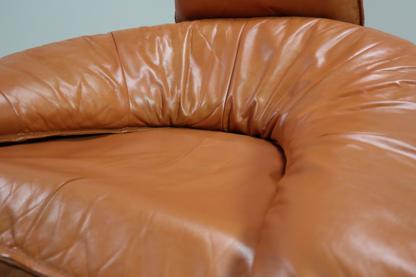 Vintage Three Legged Lounge Chair In Leather, Rattan And Oak, Netherlands photo vinterior