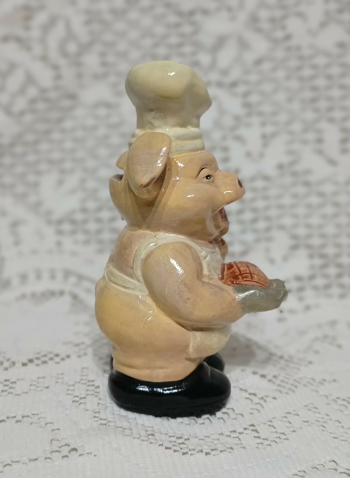 Terracotta Bakers Pig Figure Ornamental Money Box. photo 50.0