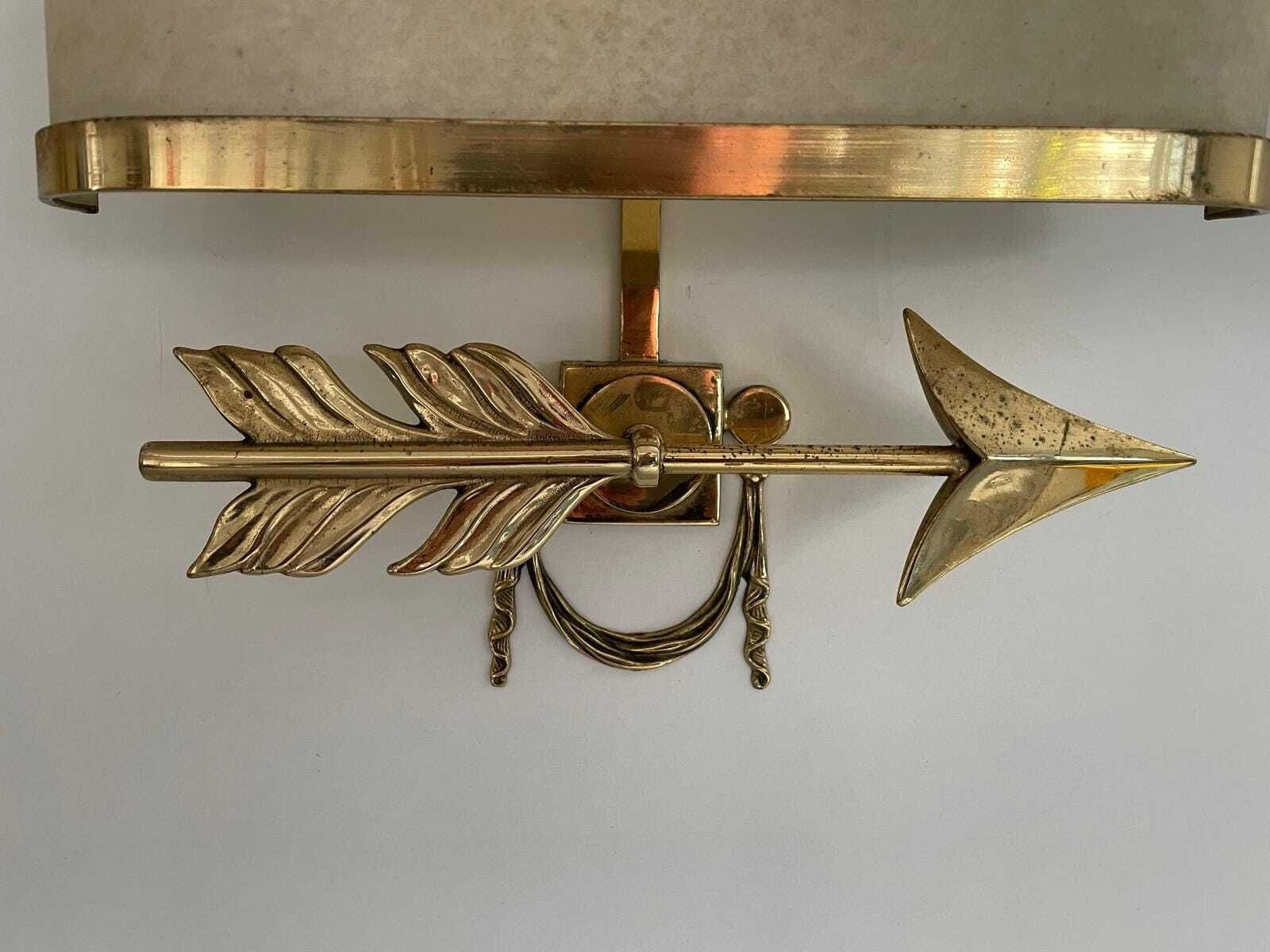 Mid Century Modern Brass Pair Of Arrow Sconces With Cocoon Shade, 50s/60s, Italy photo vintage