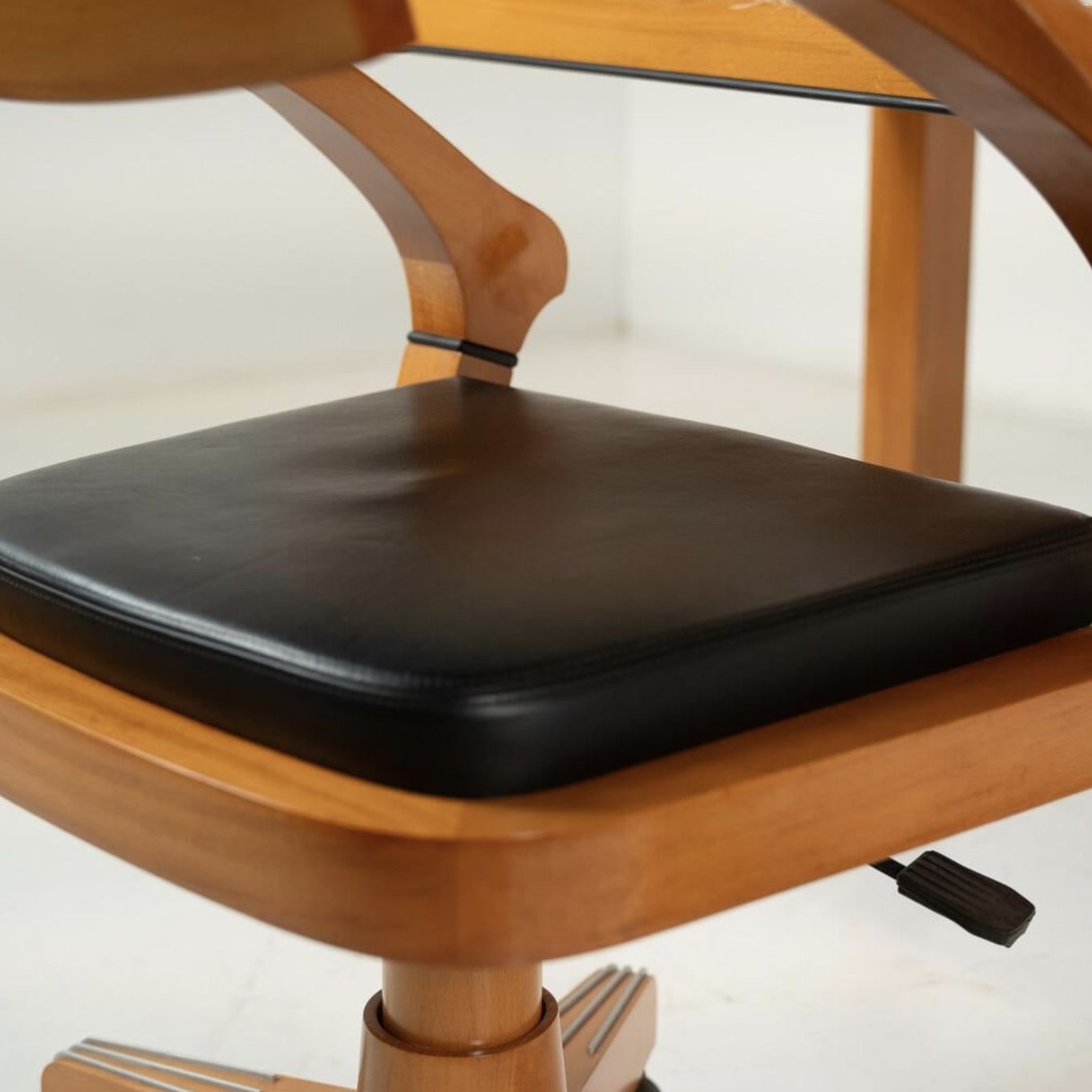 Furniture Mid Century Desk And Matching Chair By Massimo Scolari For Giorgetti, Italy 1990 photo
