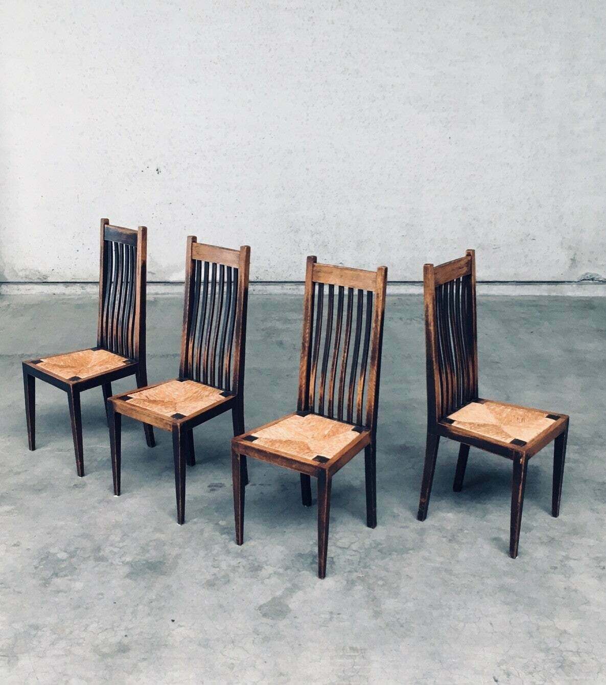 2200.0 Stoelen In De Stijl Van Het Vroeg 20e Eeuwse Nederlandse Modernisme, Ontworpen Door Een Architect photo