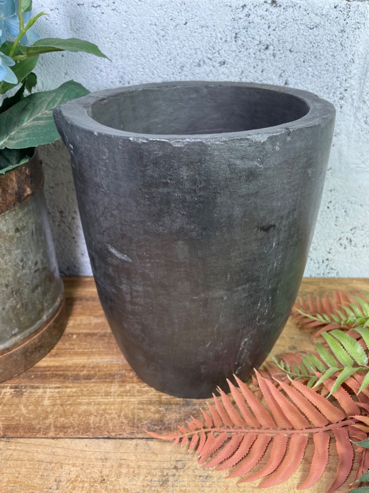 Vintage Rustic Smelting Casting Crucible Plant Pot Garden Planter photo furniture