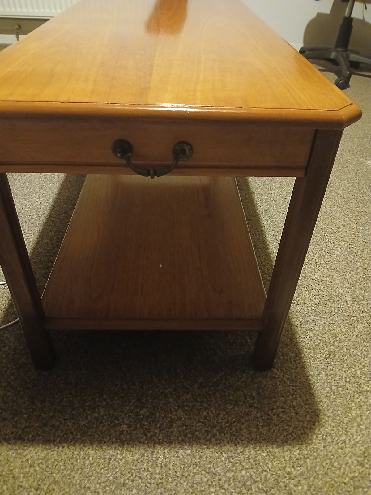Meredew Coffee Table photo Furniture