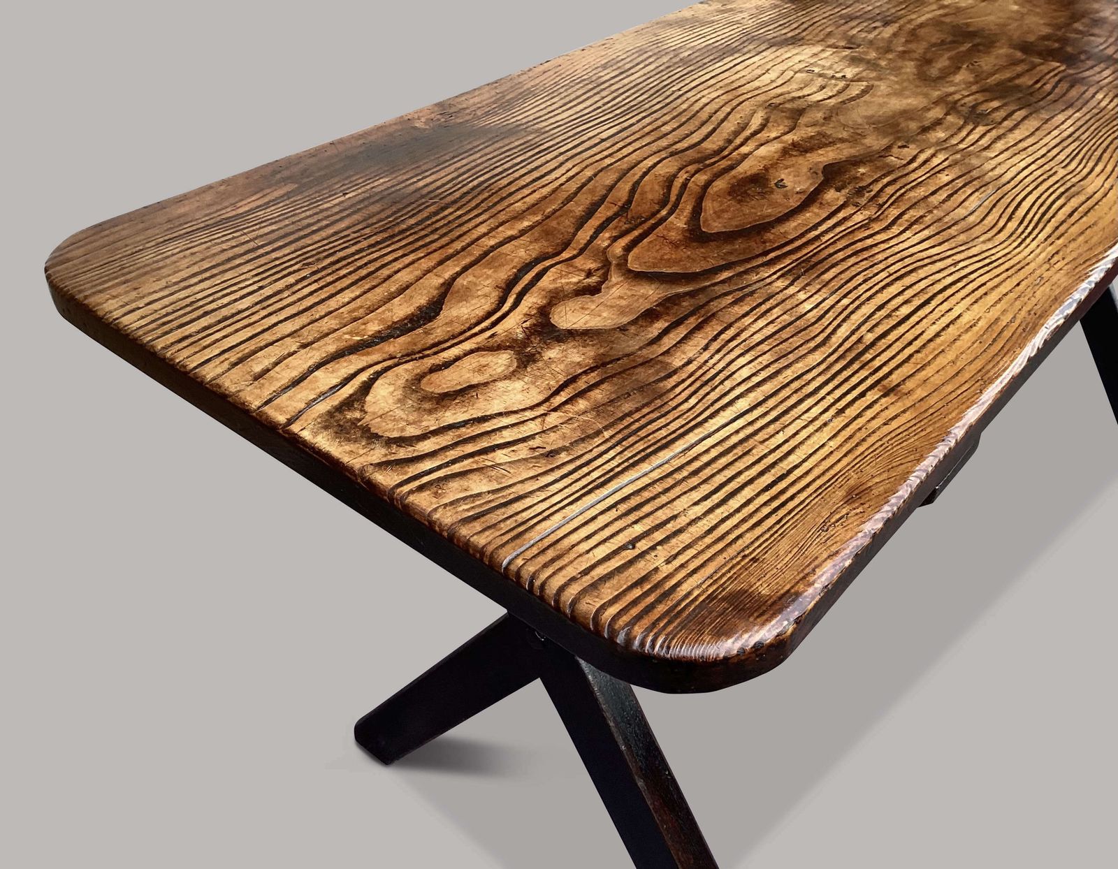 Outstanding Georgian Large Elm Tavern Table; Superb Colour And Patina photo vinterior
