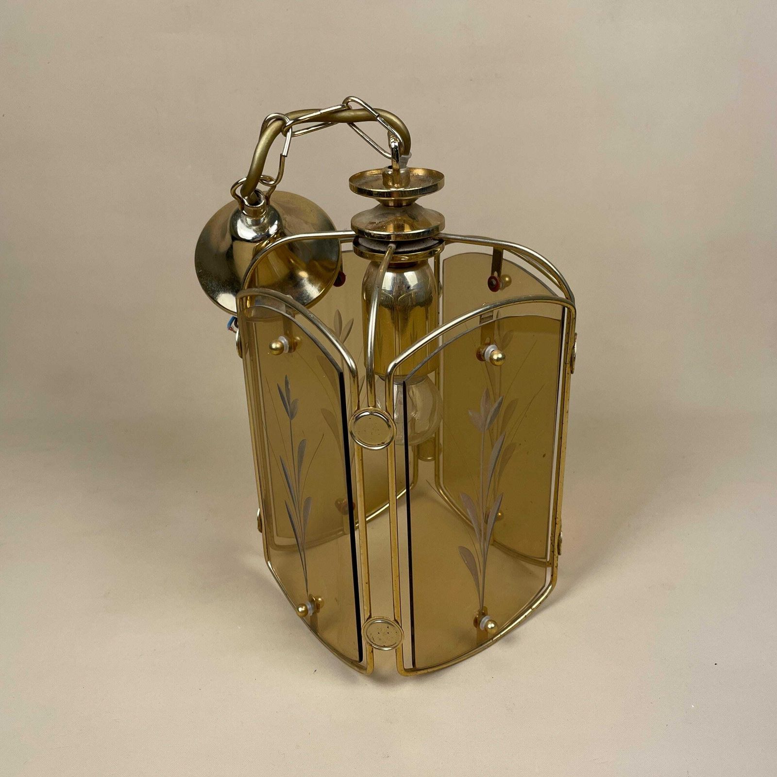 Retro Ceiling Light Lantern Metal Gold Brass Lamp Indoor Glass Vintage Antique Pendent Lamp Lights Ornate Detail Yellow Cut Glass photo for sale