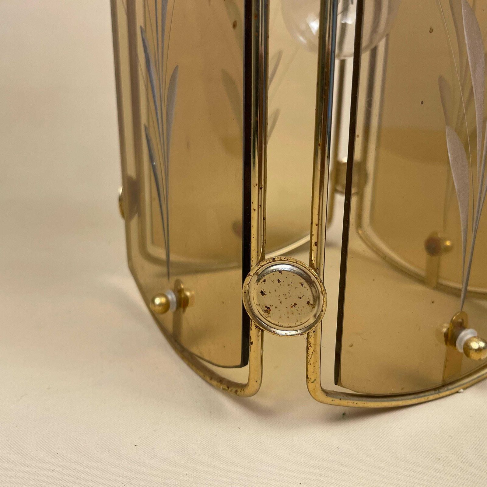 Retro Ceiling Light Lantern Metal Gold Brass Lamp Indoor Glass Vintage Antique Pendent Lamp Lights Ornate Detail Yellow Cut Glass photo buy