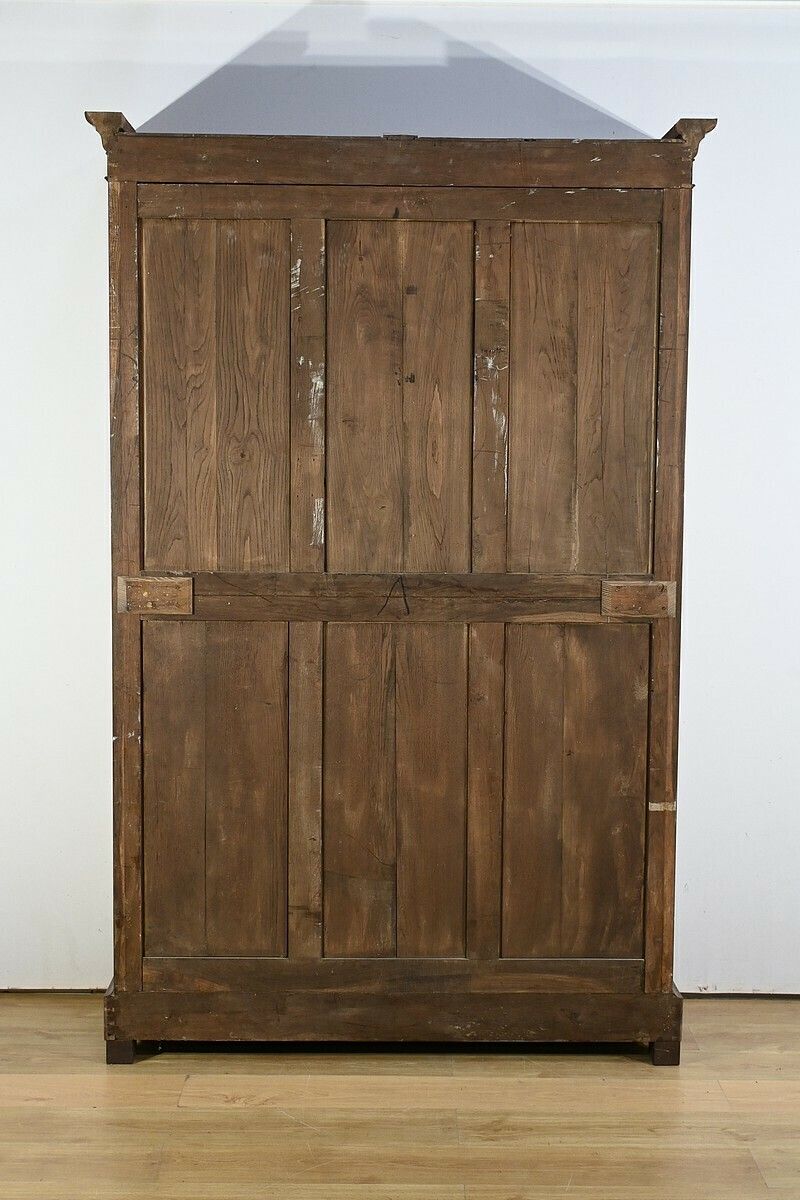 photo vintage Glass Fronted Mahogany Bookcase, Restoration Period – 1st Part Of The 19th Century