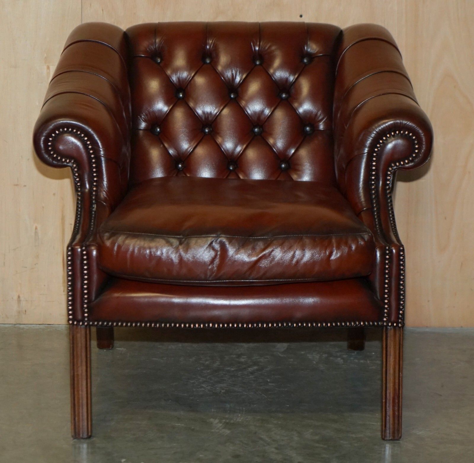 Fine Pair Of Restored Chesterfield Lutyens Viceroy Brown Leather Club Armchairs photo for sale