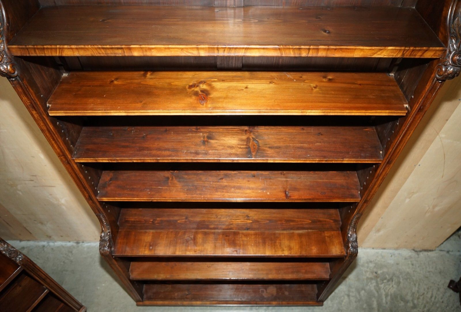 photo vinterior Important Pair Of 2.1 Meter Tall Regency Rosewood Waterfall Library Bookcases