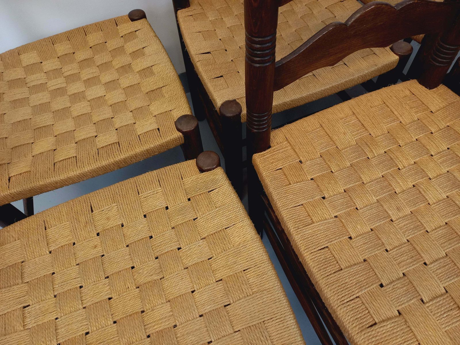 6 Arts & Crafts Chairs In The Style Of Antonio Calligarise In Oak photo 3437.0
