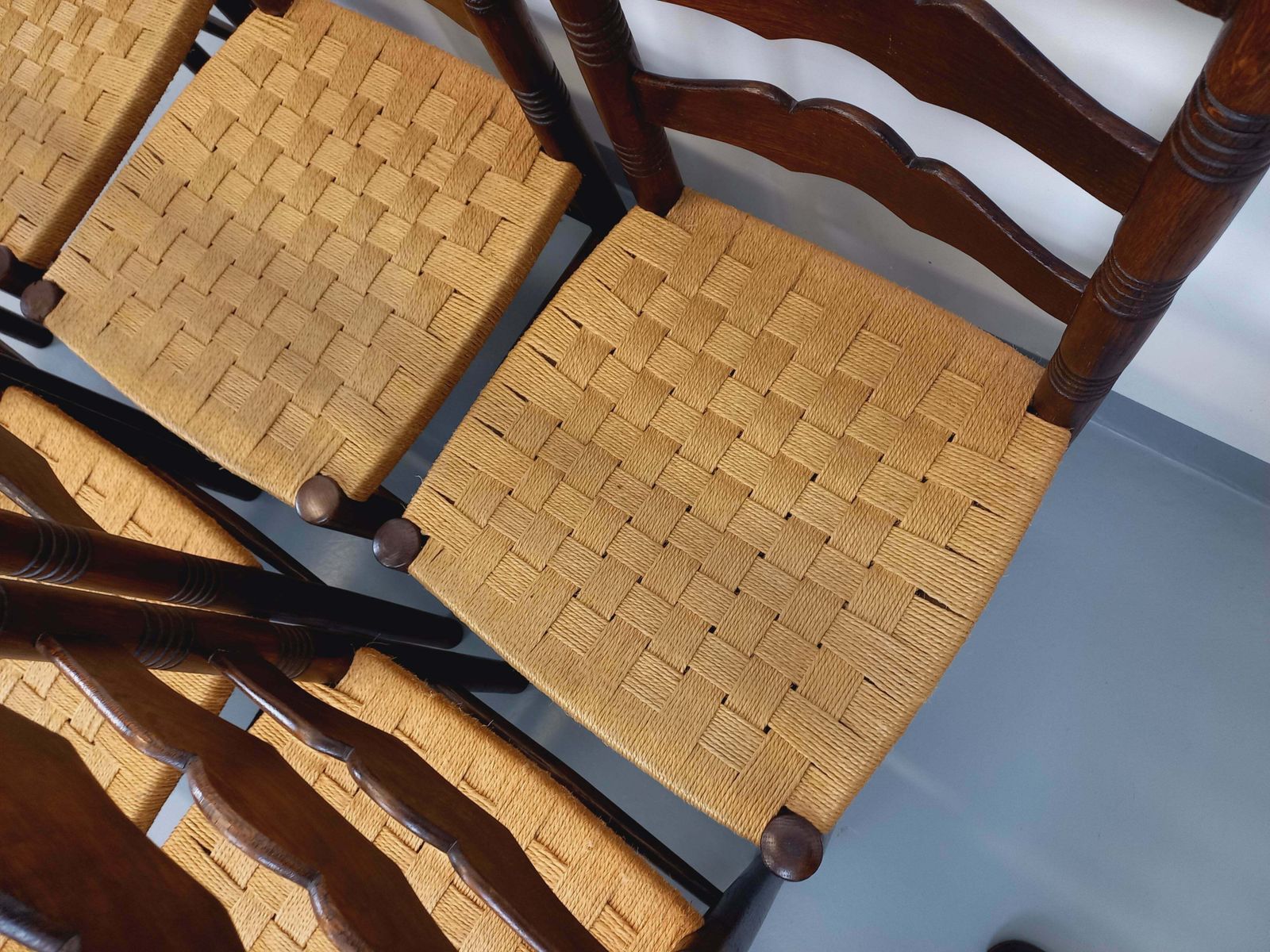 6 Arts & Crafts Chairs In The Style Of Antonio Calligarise In Oak photo buy