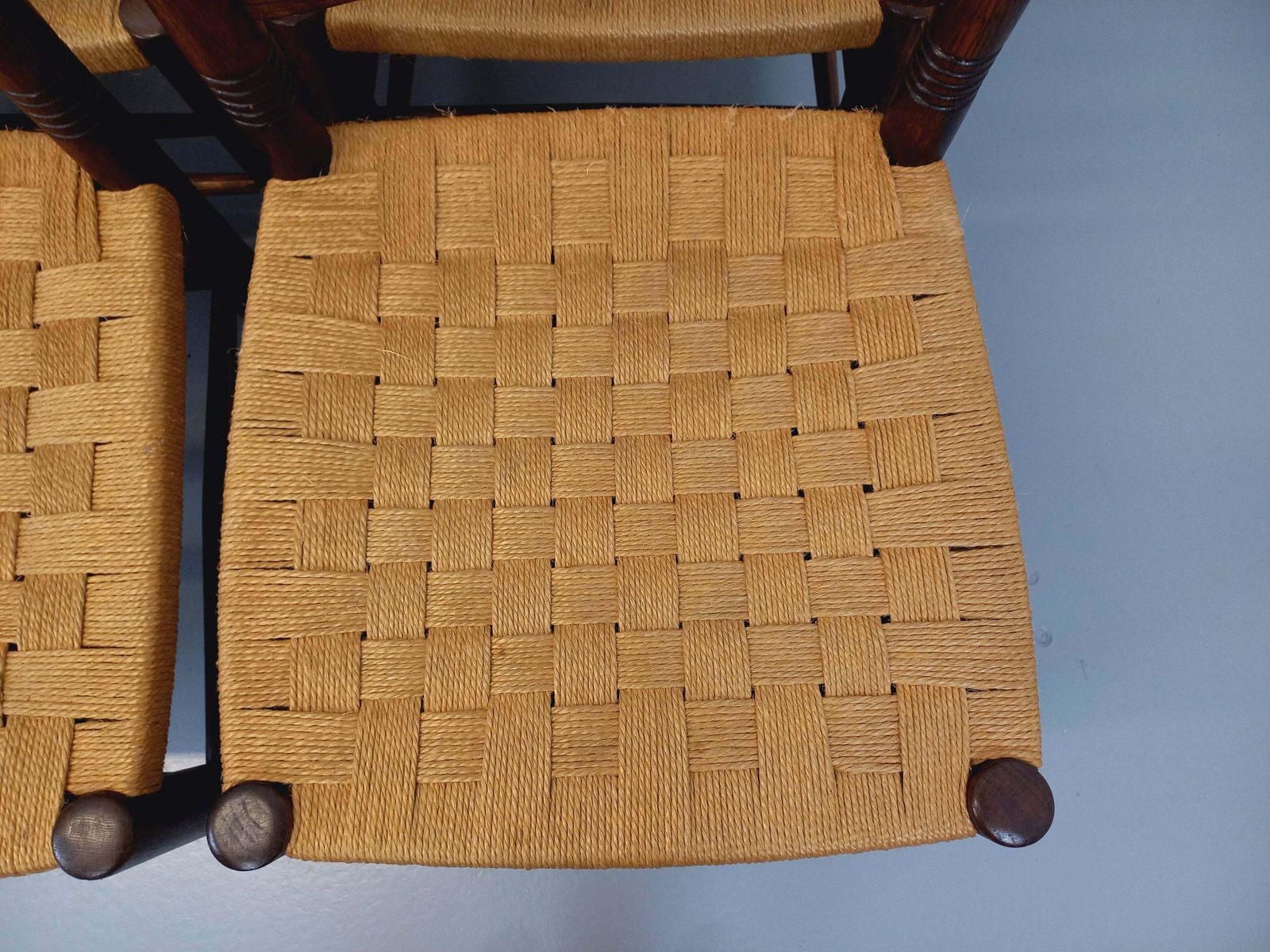 3437.0 6 Arts & Crafts Chairs In The Style Of Antonio Calligarise In Oak photo