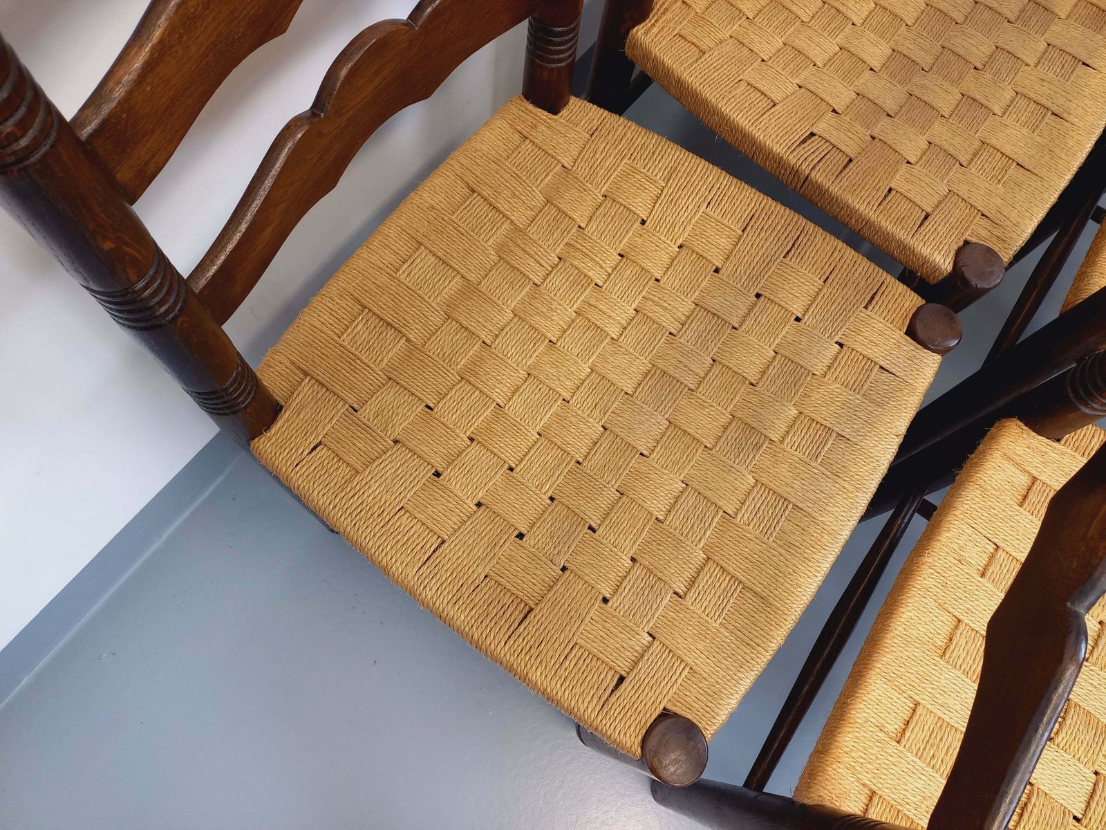 photo vinterior 6 Arts & Crafts Chairs In The Style Of Antonio Calligarise In Oak