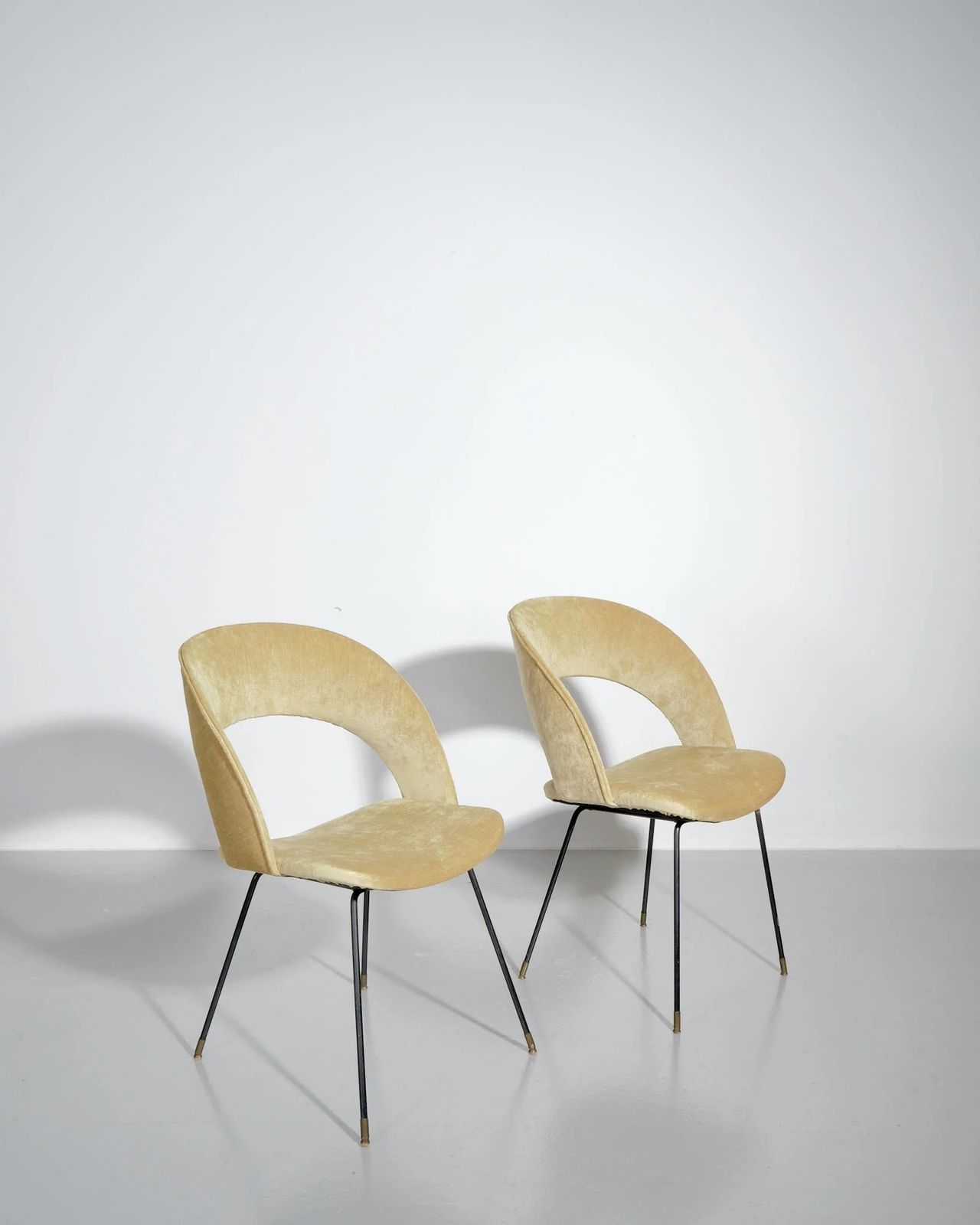 Gastone Rinaldi Pair Of Chairs Model. Du