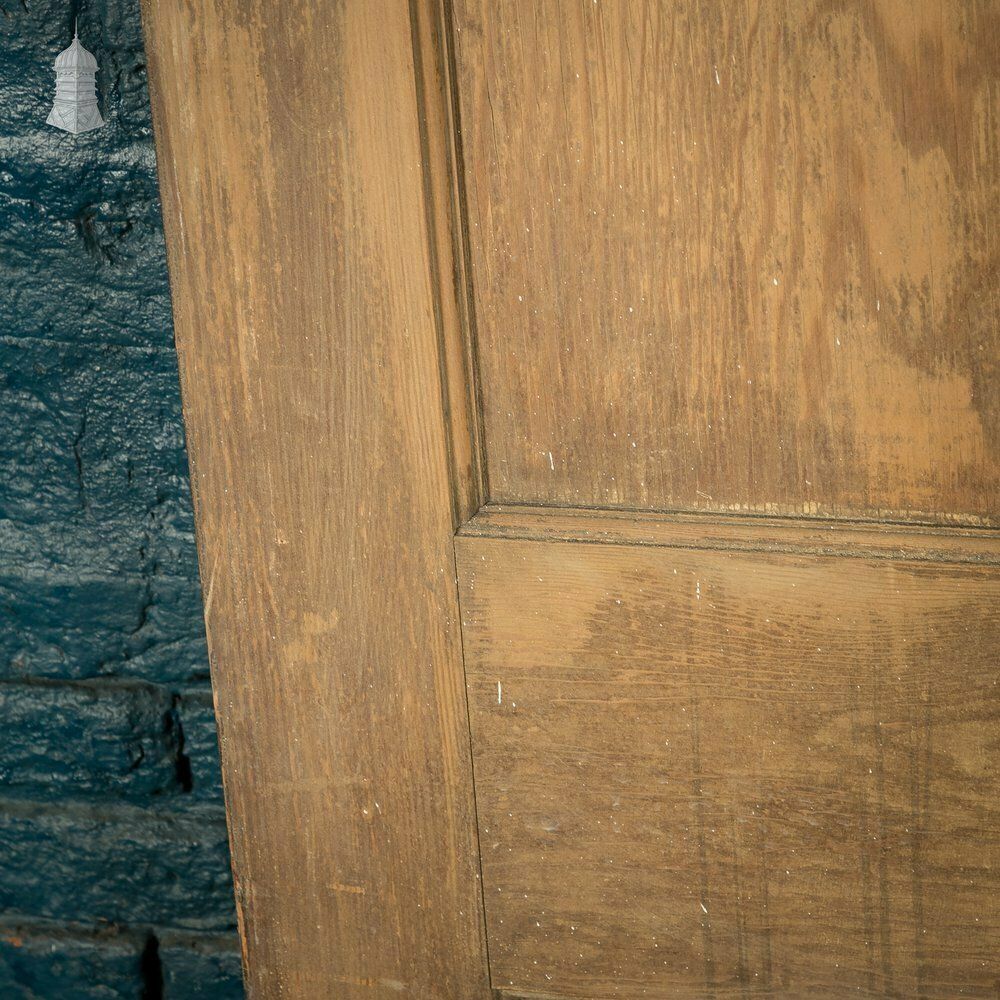 Panelled Pine Door, 5 Moulded Panels photo vintage