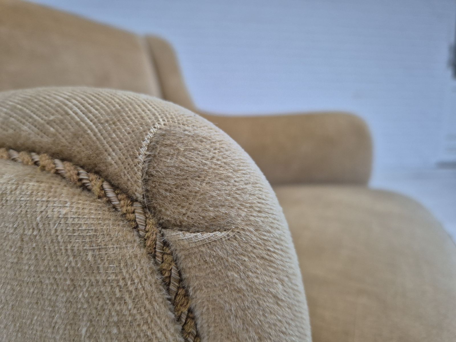 photo vinterior 1970s, Danish Lounge Chair, Original Condition, Furniture Velour.
