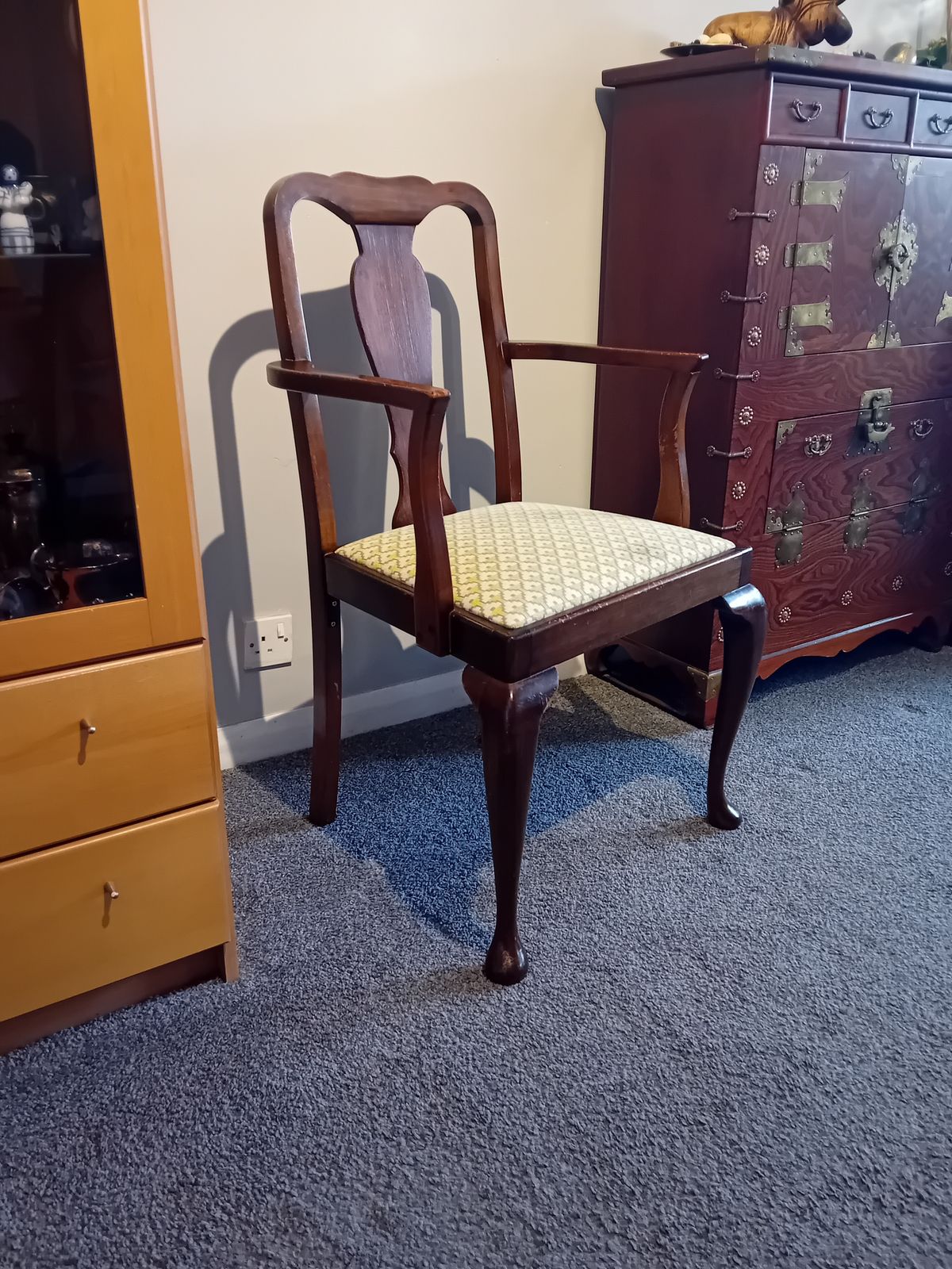Antique Oak Dining Arm Chair / Carver