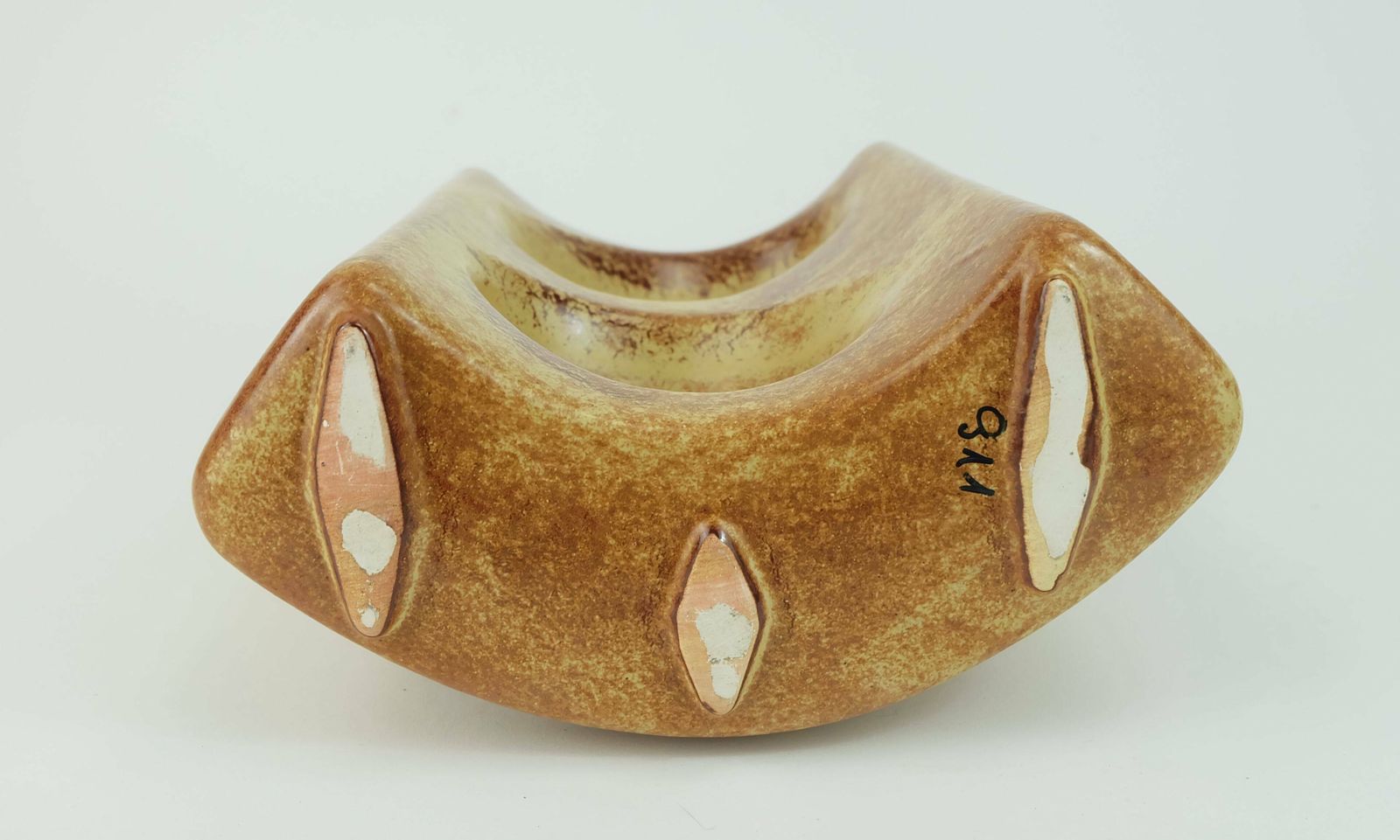 Home Decor Very Beautiful Sculptural Bertoncello Italy Ceramic Vase Roberto Rigon 1970s Model 911 photo