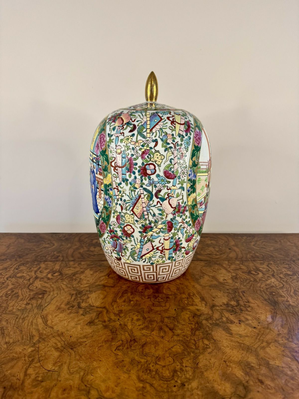 Quality Early 20th Century Chinese Famille Rose Vase And Cover photo Home Decor