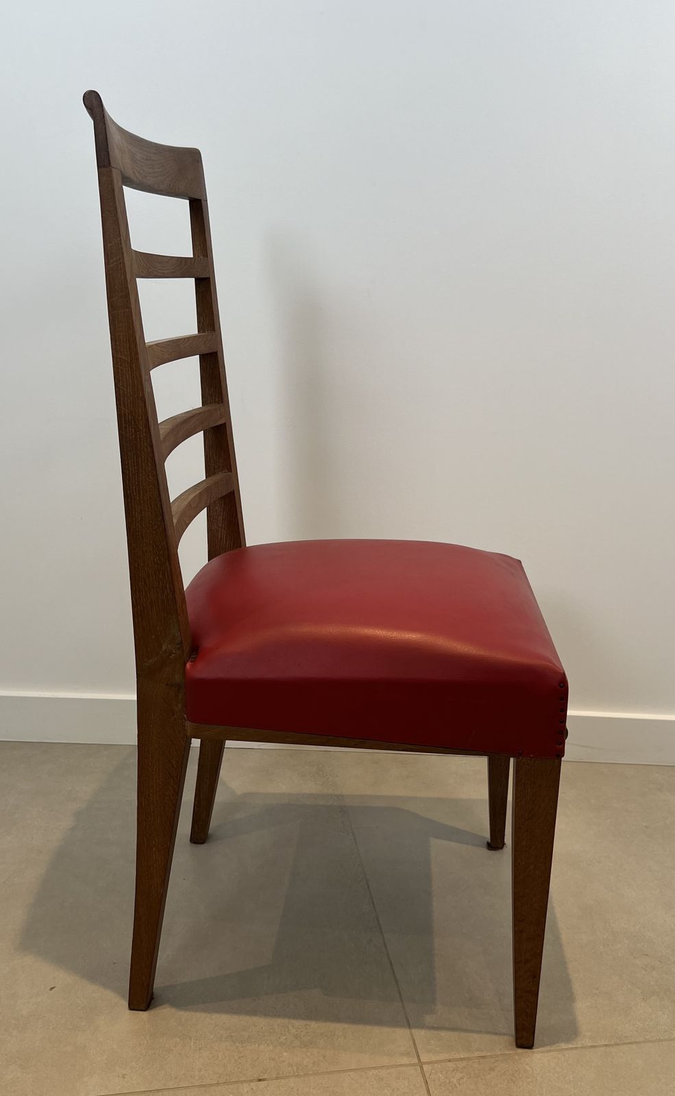 Set Of 6 Oak Chairs With Red Skai Seats photo Furniture