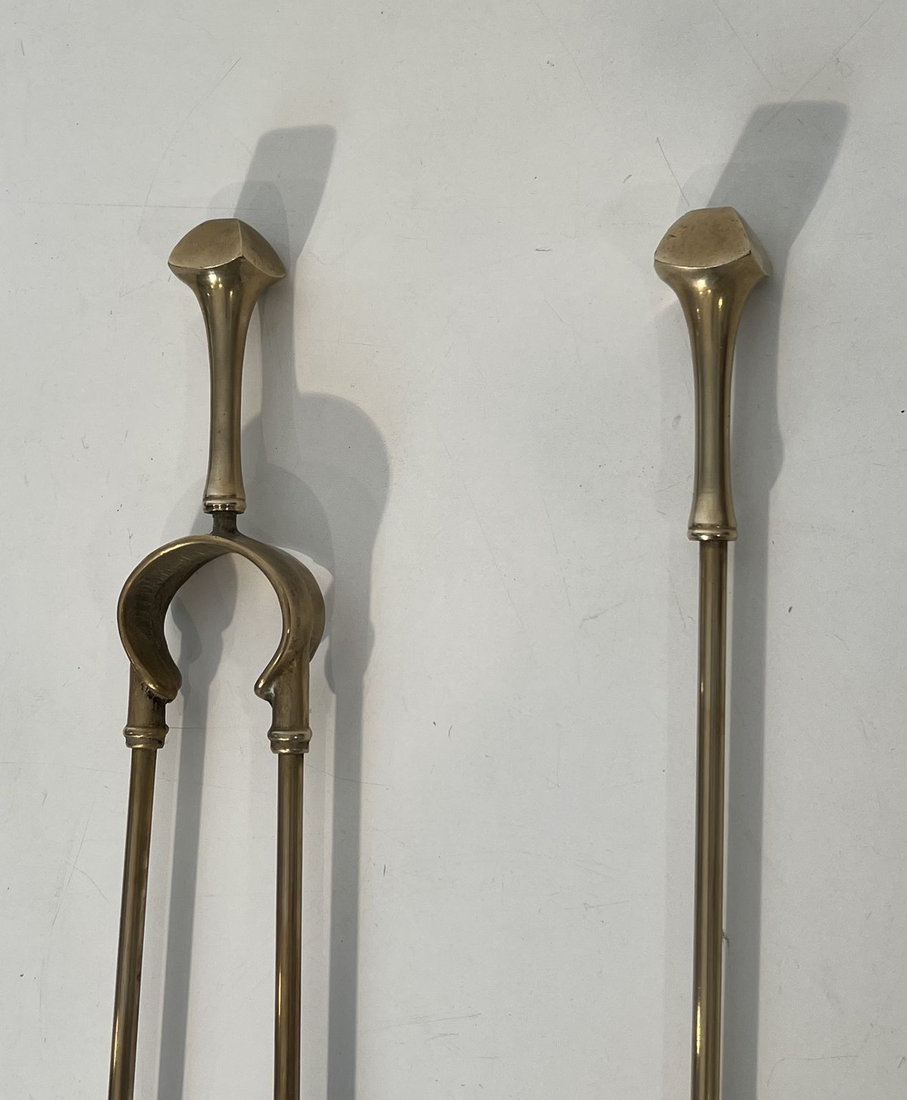 photo vinterior Neoclassical Style Brass Fireplace Set